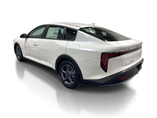 Snow White Pearl 2026 Kia K4 LXS