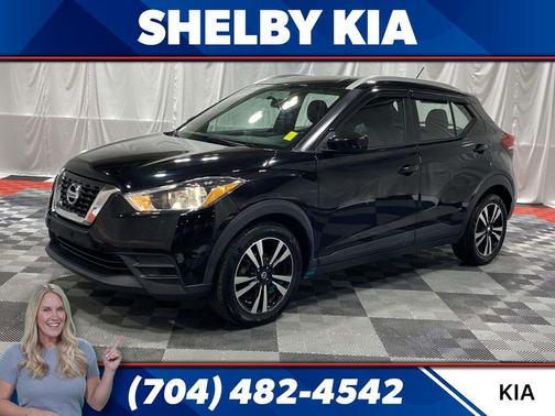 Super Black 2019 Nissan Kicks SV