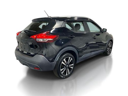 Super Black 2019 Nissan Kicks SV