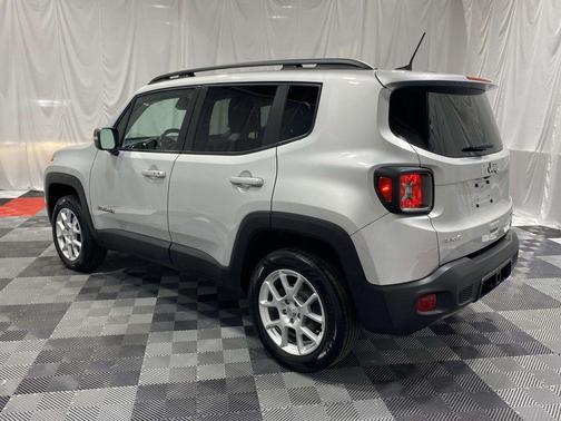 Glacier Metallic Clearcoat 2021 Jeep Renegade Limited