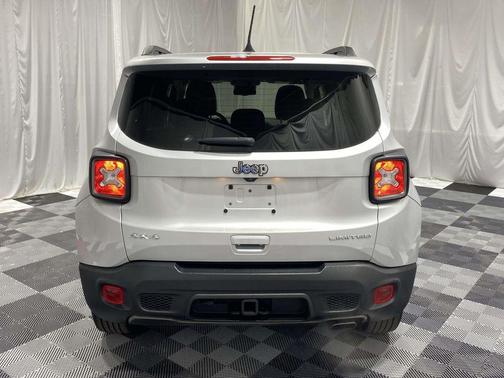 Glacier Metallic Clearcoat 2021 Jeep Renegade Limited