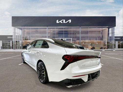 2026 Kia K5 GT
