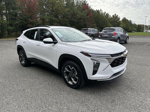 2024 Chevrolet Trax LT