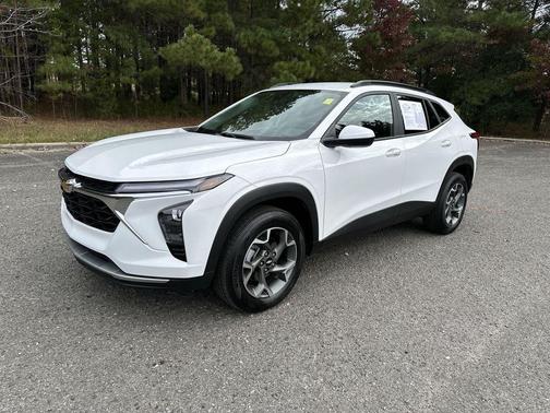 2024 Chevrolet Trax LT