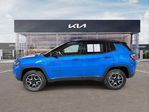 2024 Jeep Compass Trailhawk
