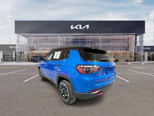 2024 Jeep Compass Trailhawk