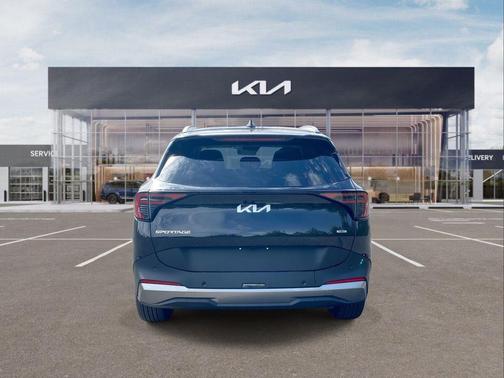 Fusion Black 2026 Kia Sportage Hybrid EX