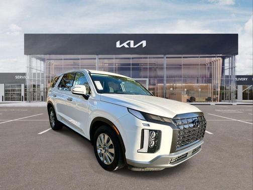 2023 Hyundai PALISADE SE
