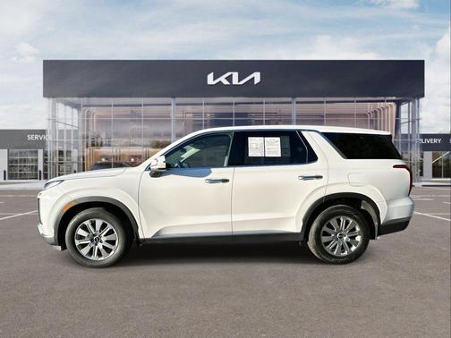 2023 Hyundai PALISADE SE
