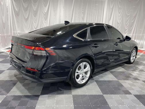 2025 Honda Accord LX 1.5T