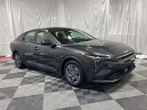 Interstellar Gray 2026 Kia K4 LX