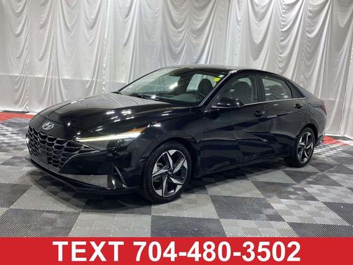 Phantom Black 2022 Hyundai ELANTRA Limited