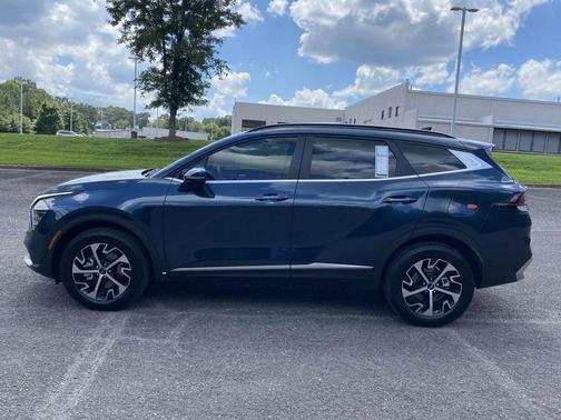 2025 Kia Sportage Hybrid EX