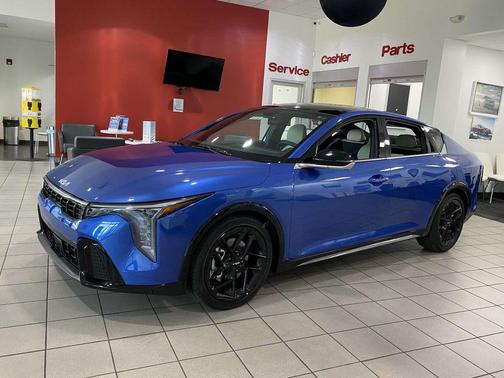 2025 Kia K4 GT-Line Turbo