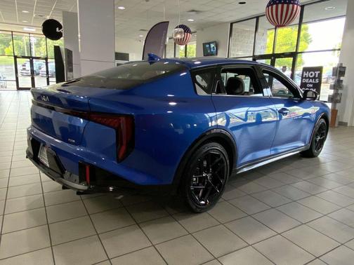 2025 Kia K4 GT-Line Turbo