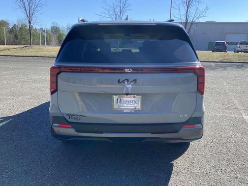 2025 Kia Carnival Hybrid SX