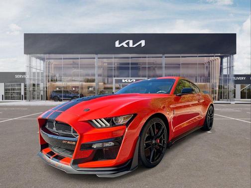 2022 Ford Shelby GT500 Base