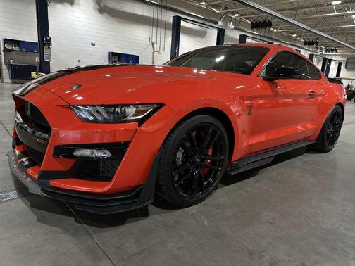 2022 Ford Shelby GT500 Base