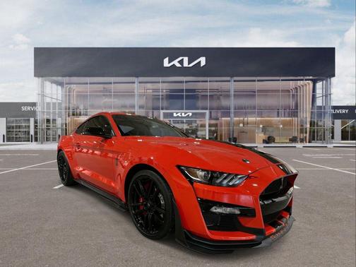 2022 Ford Shelby GT500 Base