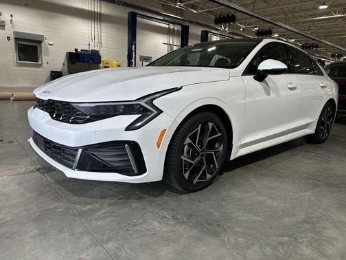 2025 Kia K5 EX