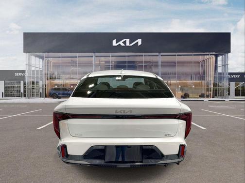 Snow White Pearl 2026 Kia K4 GT-Line