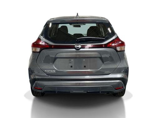 Gun Metallic 2024 Nissan Kicks S