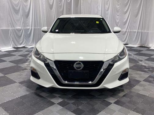 Glacier White 2020 Nissan Altima S FWD
