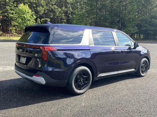 2025 Kia Carnival LXS
