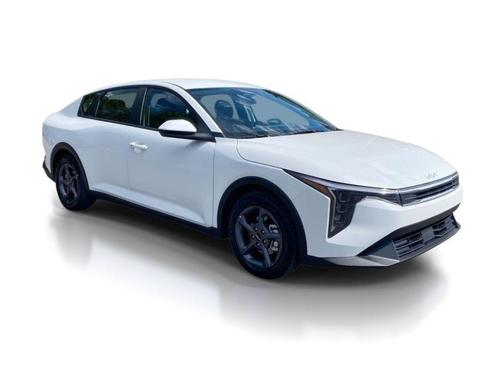 Snow White Pearl 2026 Kia K4 LXS