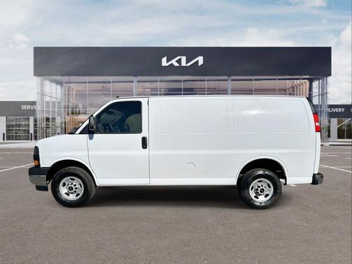 2024 GMC Savana 2500 Work Van