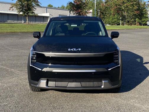 2026 Kia EV9 Light Long Range