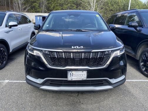 2023 Kia Carnival LX