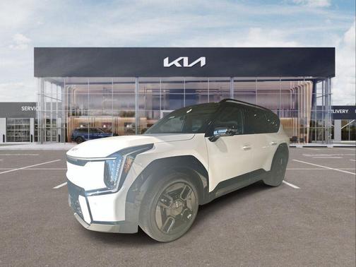 Glacier White Pearl/Ebony Black Roof 2026 Kia EV9 GT-Line