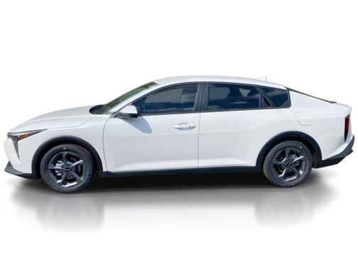 Snow White Pearl 2026 Kia K4 LXS