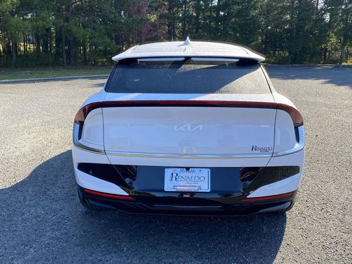 2025 Kia EV6 Wind