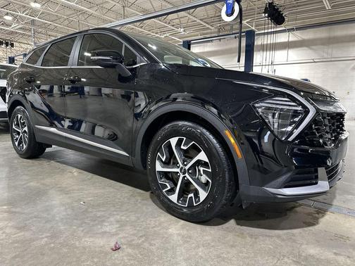 2025 Kia Sportage EX