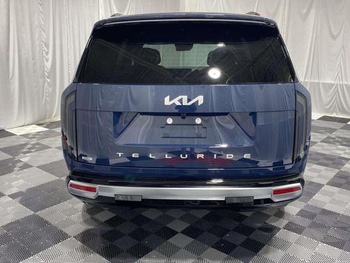 Midnight Lake Blue 2027 Kia Telluride Hybrid SX