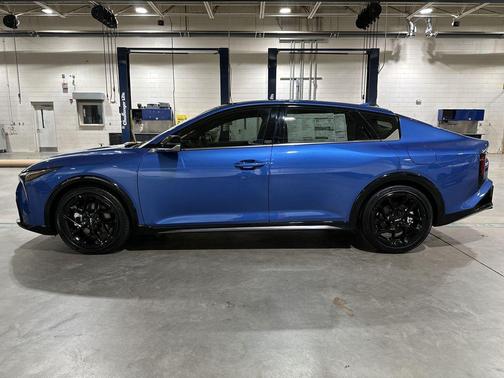 2025 Kia K4 GT-Line Turbo