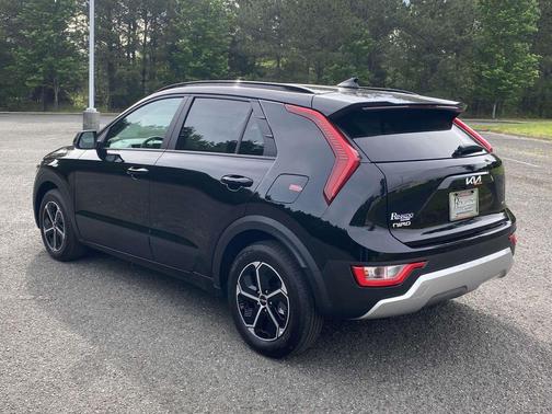 2025 Kia Niro LX