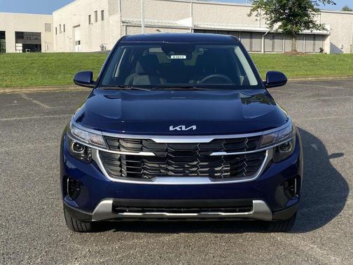2025 Kia Seltos LX