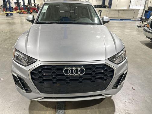 2024 Audi Q5 45 S line Premium Plus