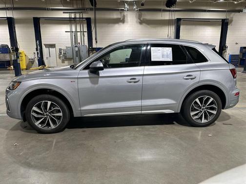 2024 Audi Q5 45 S line Premium Plus