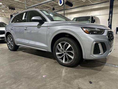 2024 Audi Q5 45 S line Premium Plus