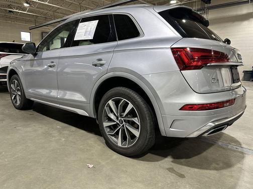 2024 Audi Q5 45 S line Premium Plus