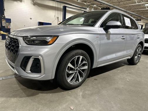 2024 Audi Q5 45 S line Premium Plus
