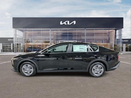 2025 Kia K4 LX