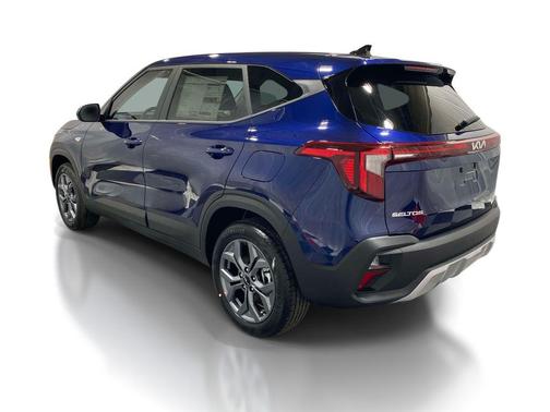 Dark Ocean Blue 2026 Kia Seltos LX