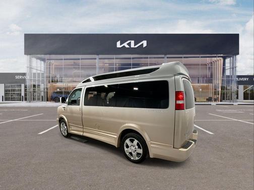 2024 Chevrolet Express 2500 RWD 2500 Regular Wheelbase WT