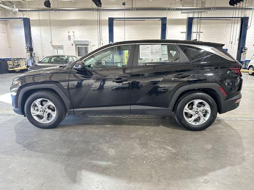 2024 Hyundai TUCSON SE
