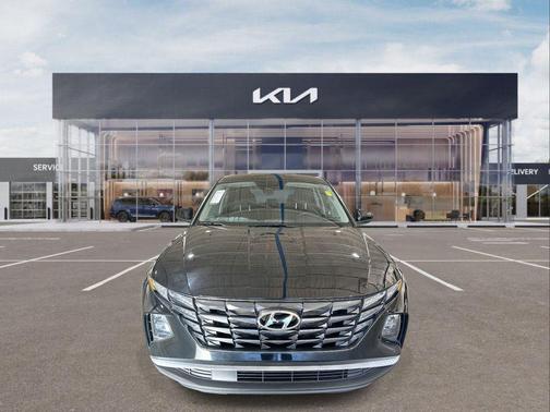 2024 Hyundai TUCSON SE